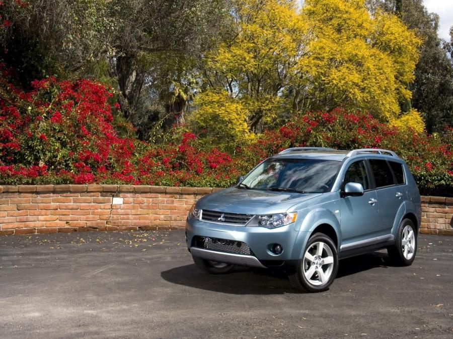  Mitsubishi Outlander 4WD 2007 года  (US) (фото 43 из 66)